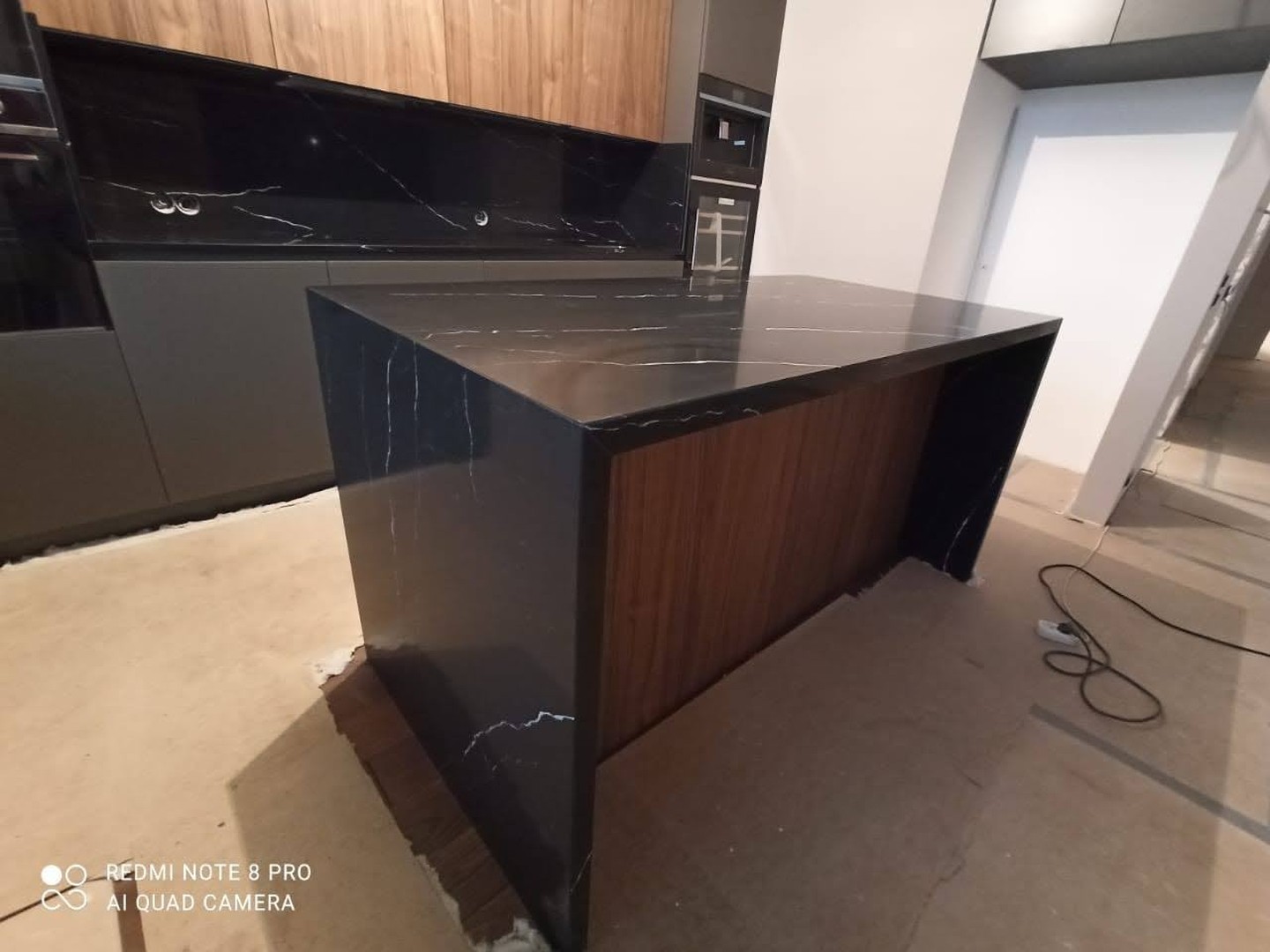 Столешницы и фартуки